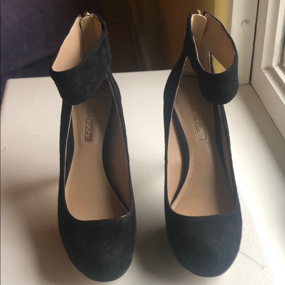 EUC BCBG Generation Heels - Picture 2 of 4